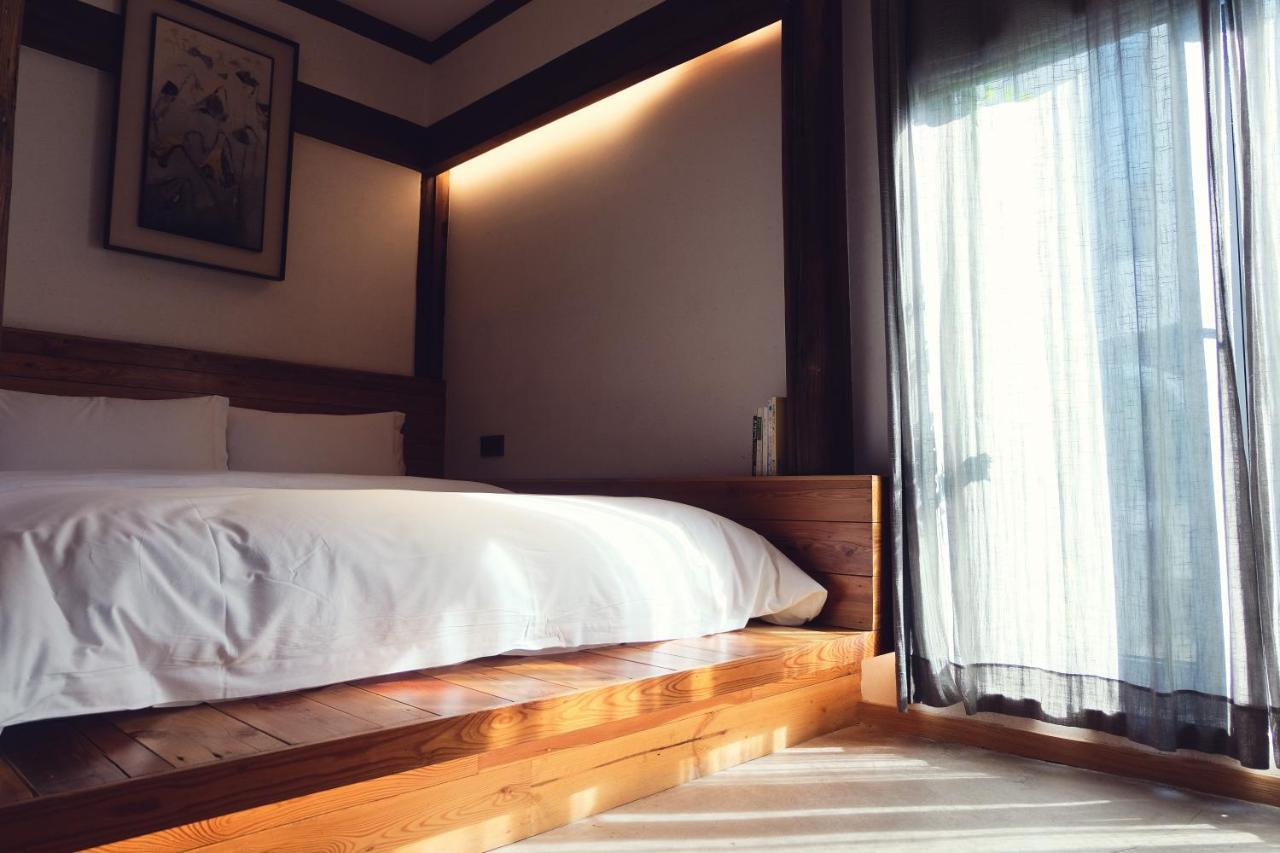 Huangshan Seeing Inside Boutique Hotel Tunxi Exterior photo