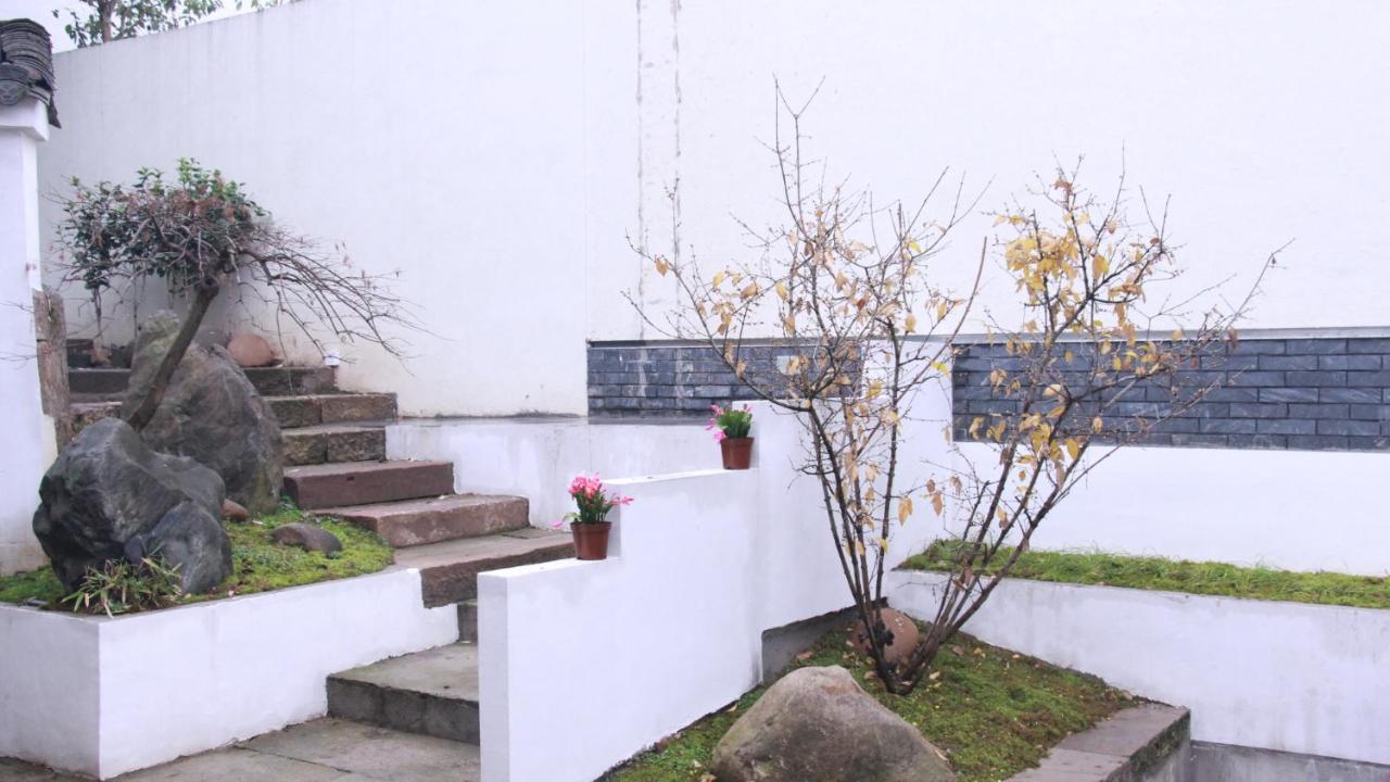 Huangshan Seeing Inside Boutique Hotel Tunxi Exterior photo